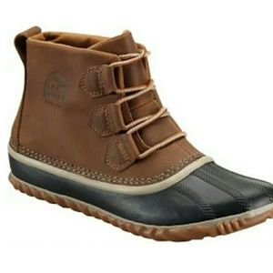 SOREL Out N About Boots, Color ELK, Size 8.5